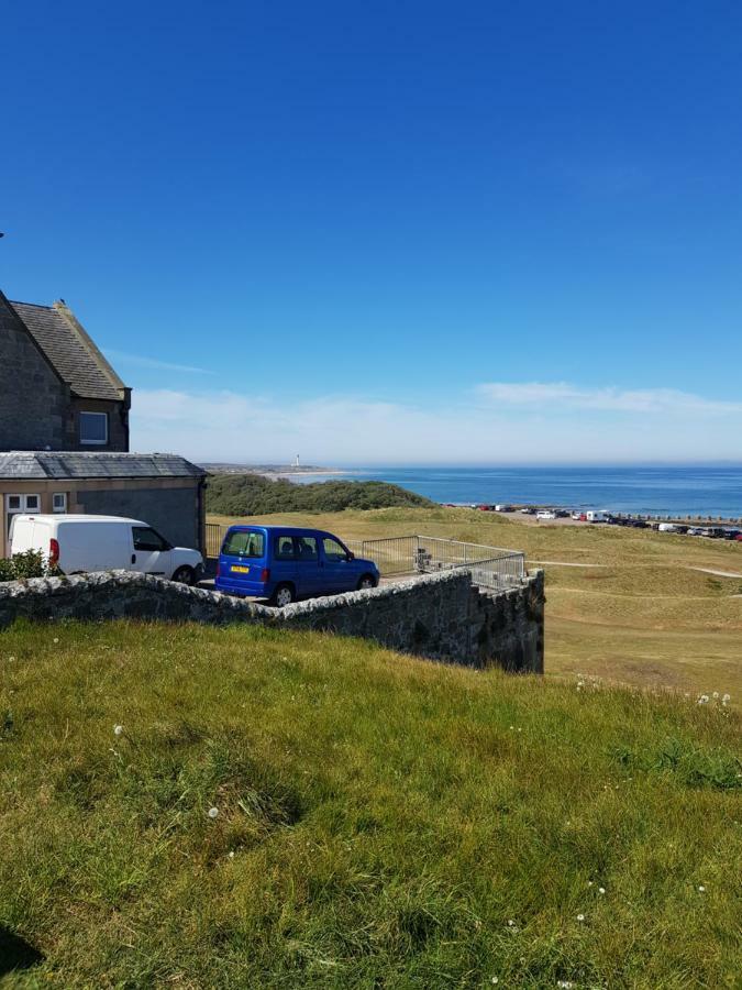 Poseidon'S Inn Lossiemouth Exterior photo